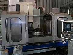 Máy phay CNC