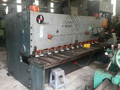 Máy cắt AMADA 13x3000mm